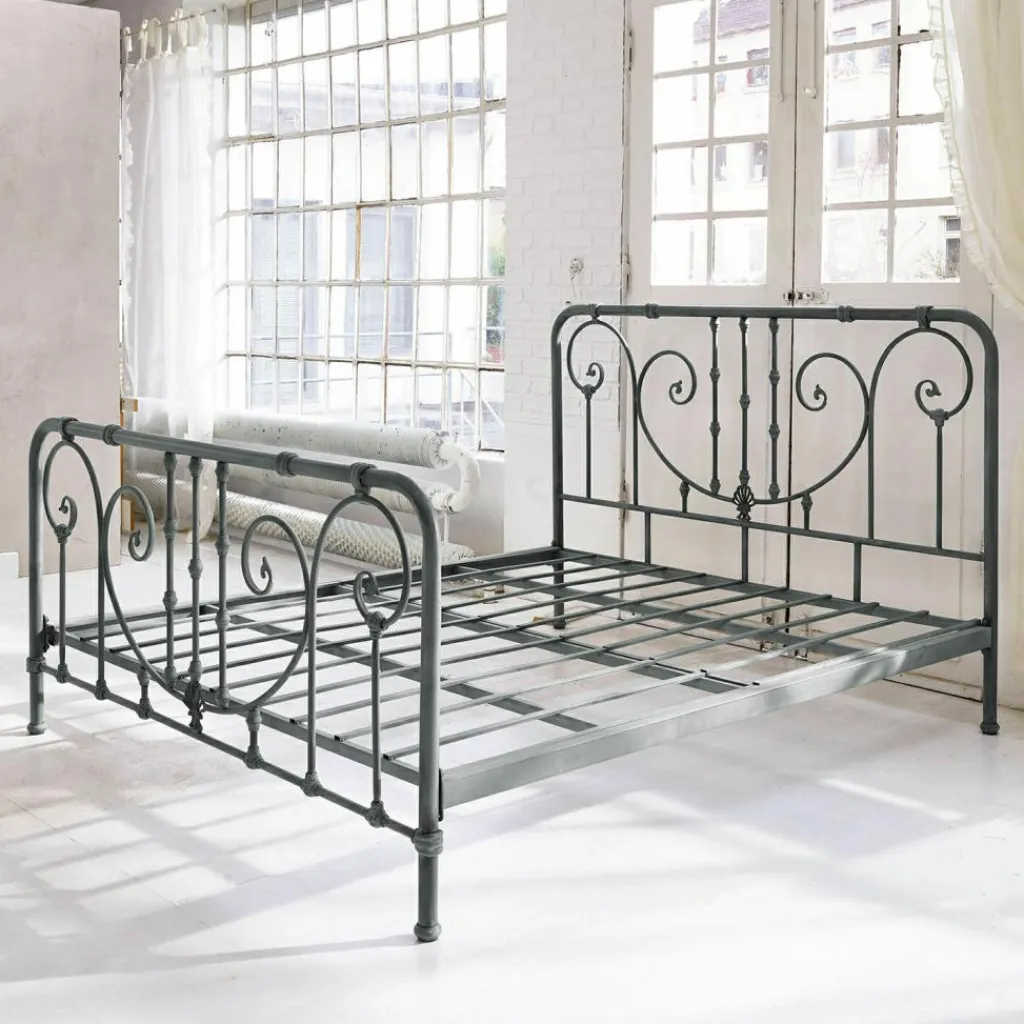 LOBERON Bett Genouillé Sale