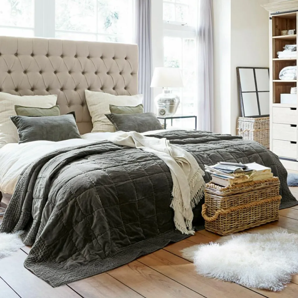 LOBERON Quilt Arasta grau