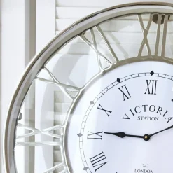 LOBERON Uhr Victoria Station